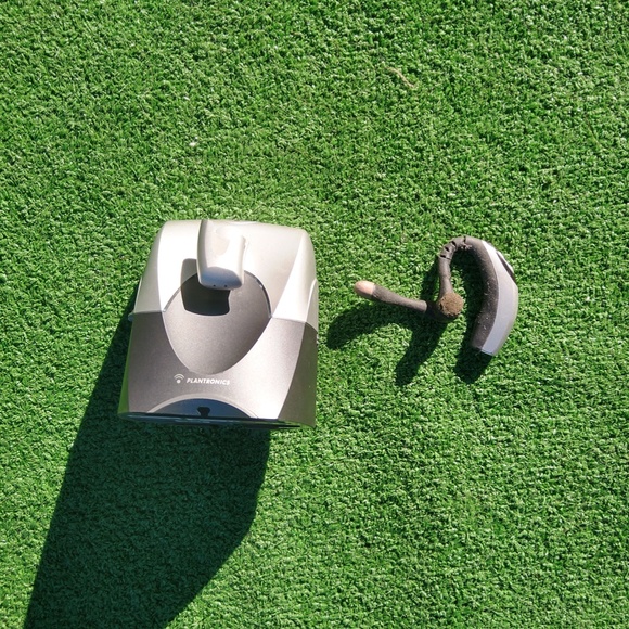 Plantronics Voyager 500A (66427-01) Phone Base Charging Station+Earpiece USED - Picture 4 of 7